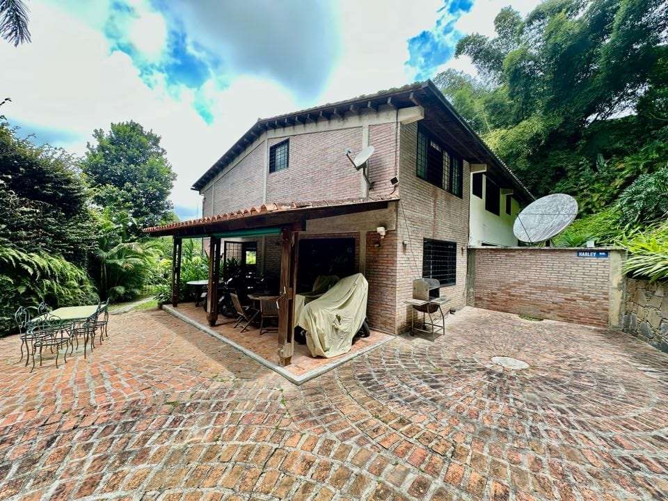 Casa en Alto Hatillo, Caracas - 1