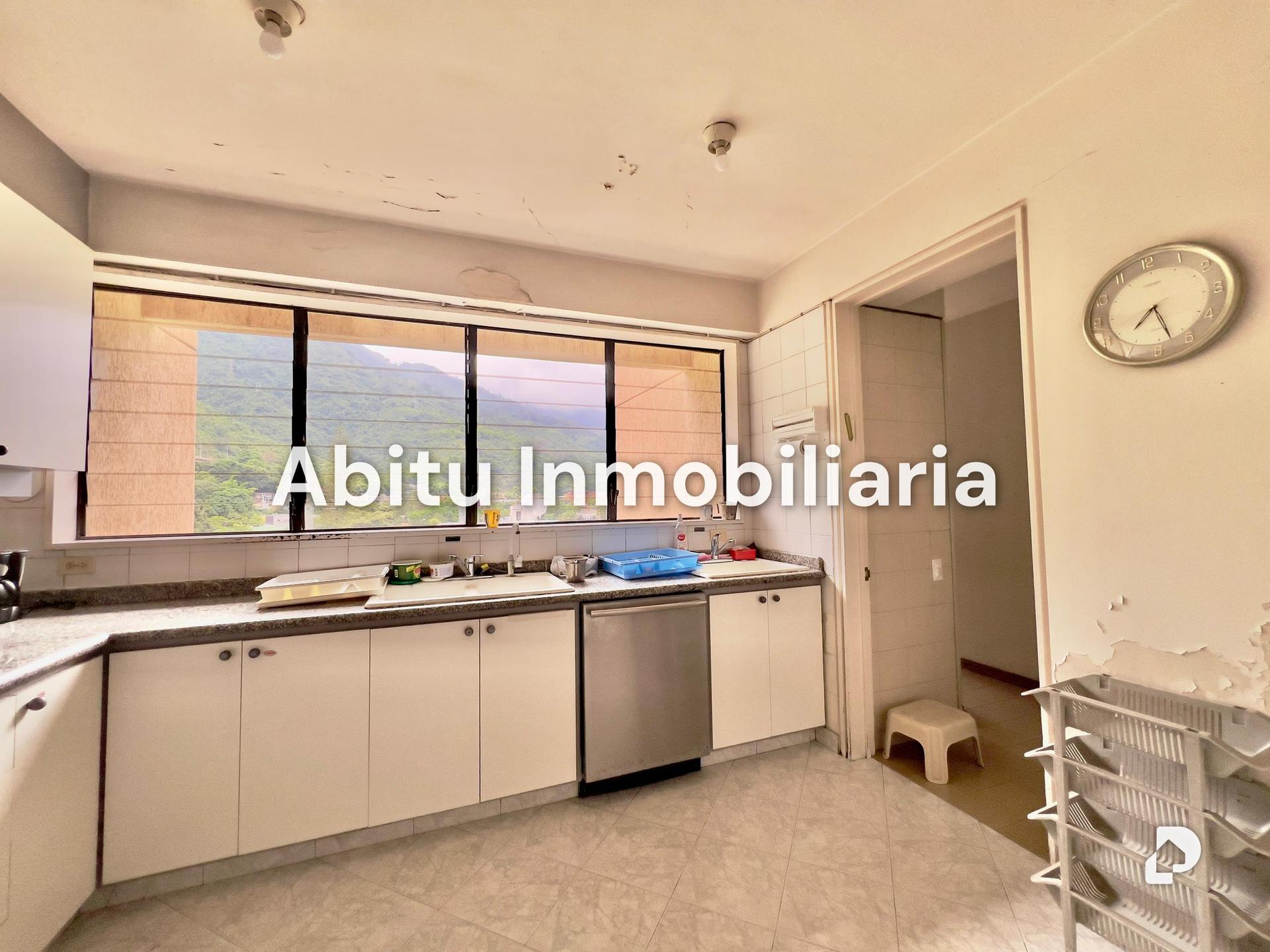 Apartamento en Los Palos Grandes, Caracas – 4
