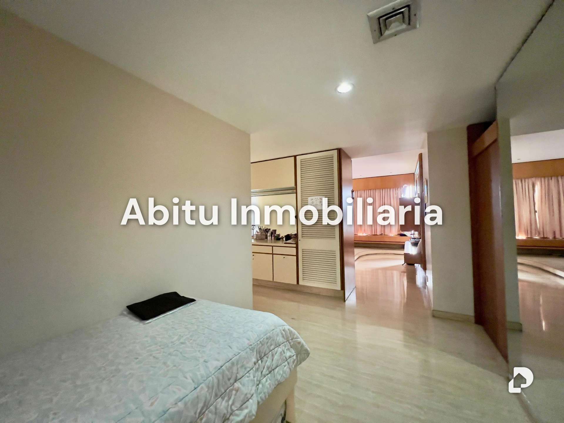 Apartamento en Los Palos Grandes, Caracas – 8
