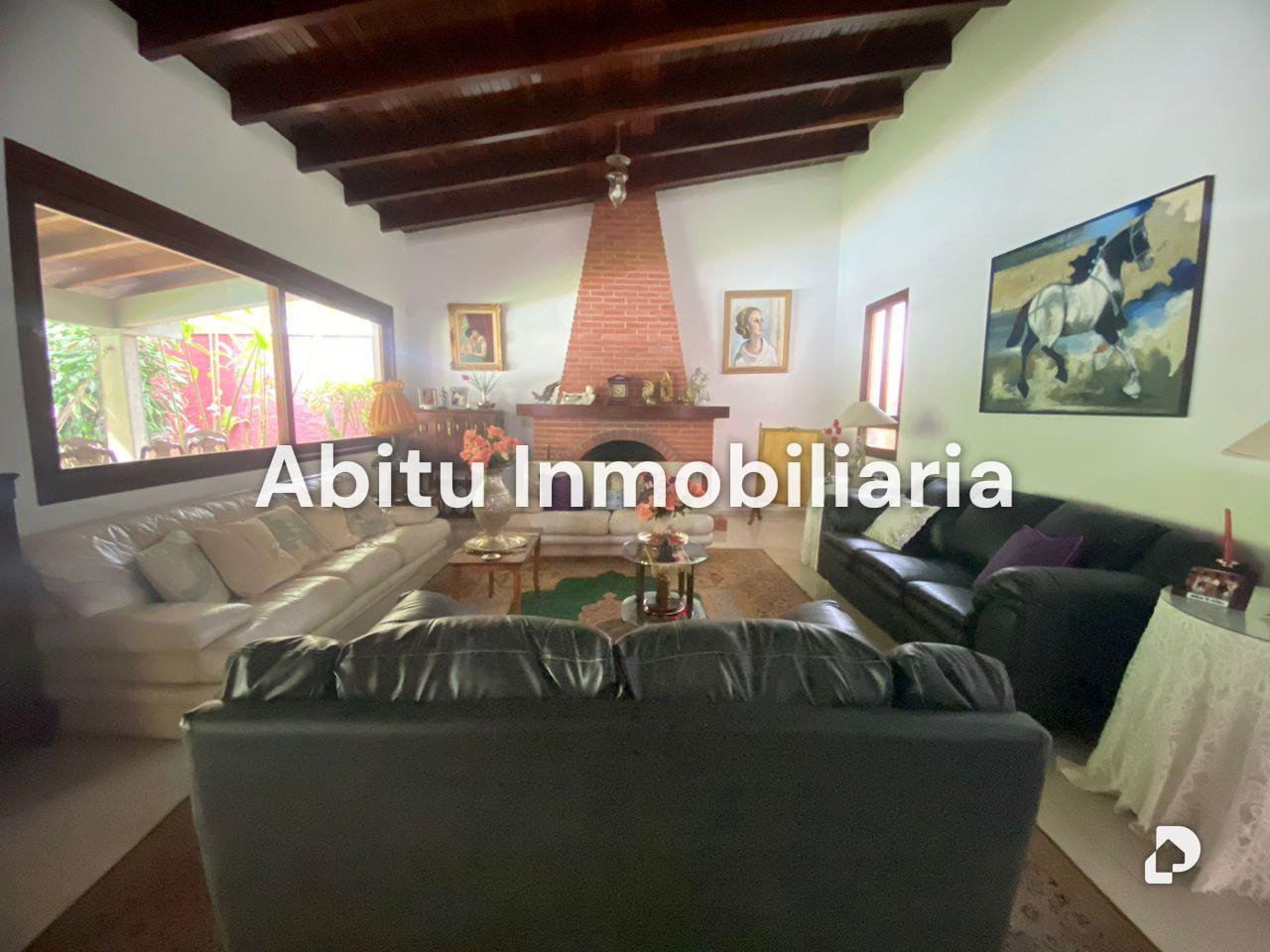 Casa en Colinas de Tamanaco, Caracas – 3