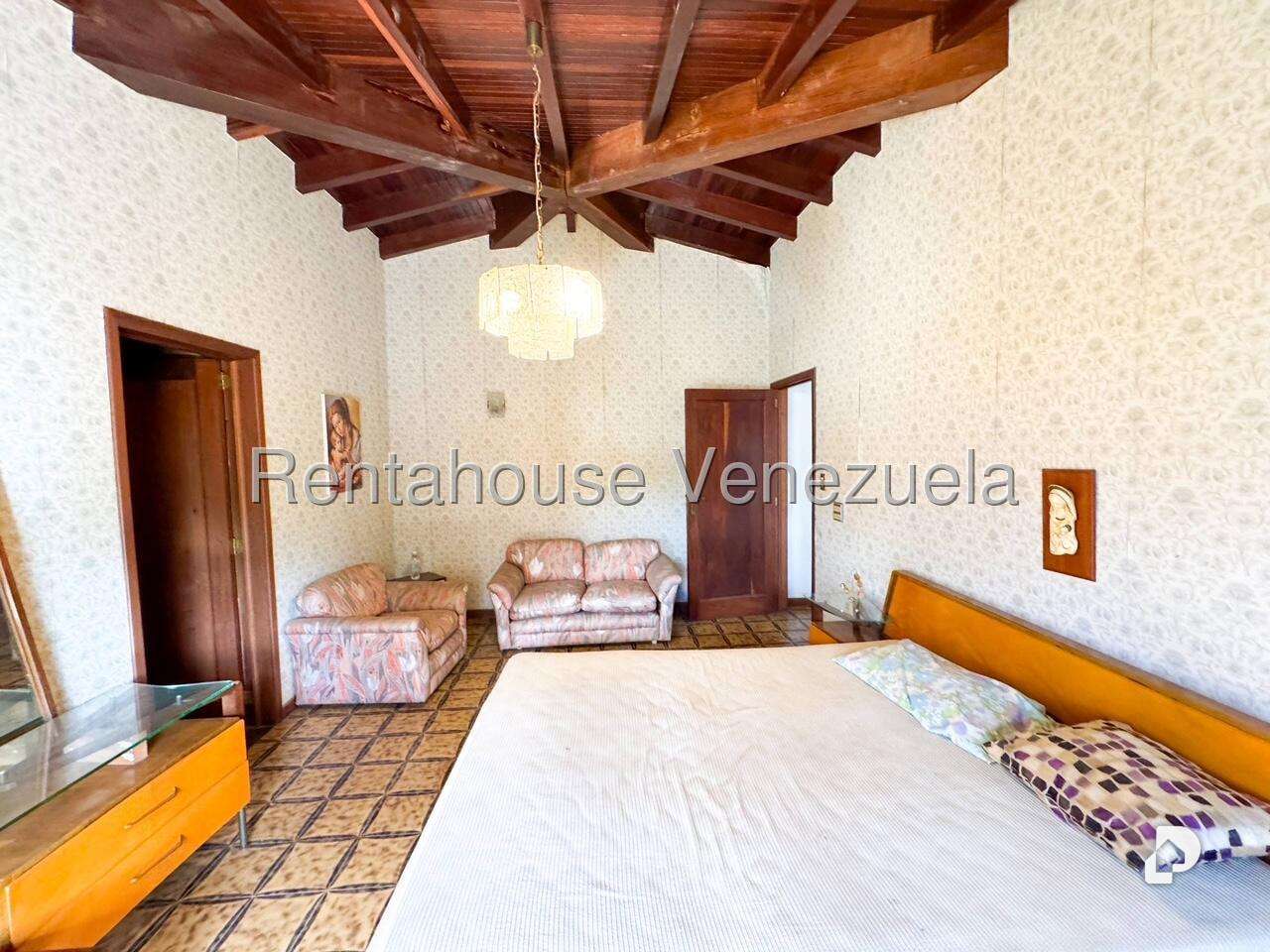 Casa en Cerro Verde, Caracas – 30