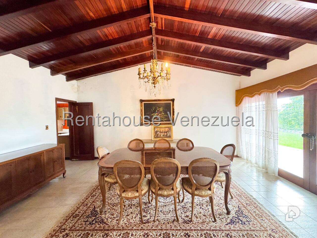 Casa en Cerro Verde, Caracas – 21