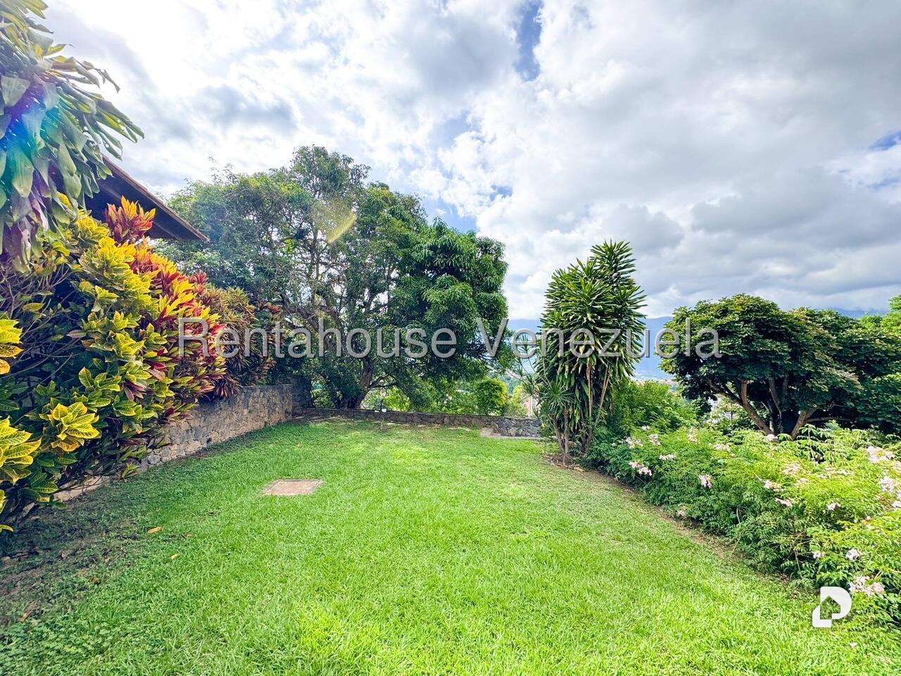 Casa en Cerro Verde, Caracas – 17