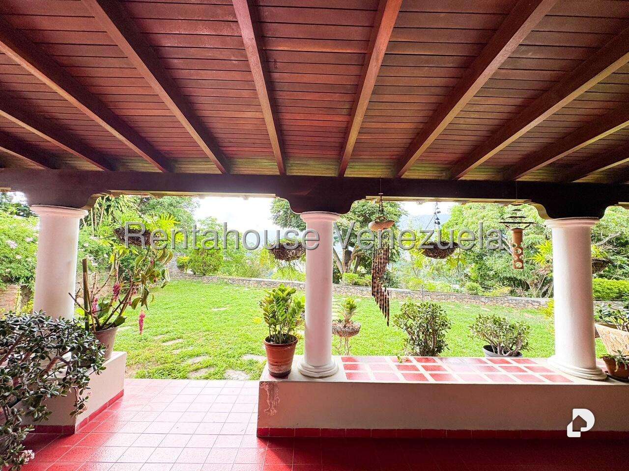 Casa en Cerro Verde, Caracas – 39