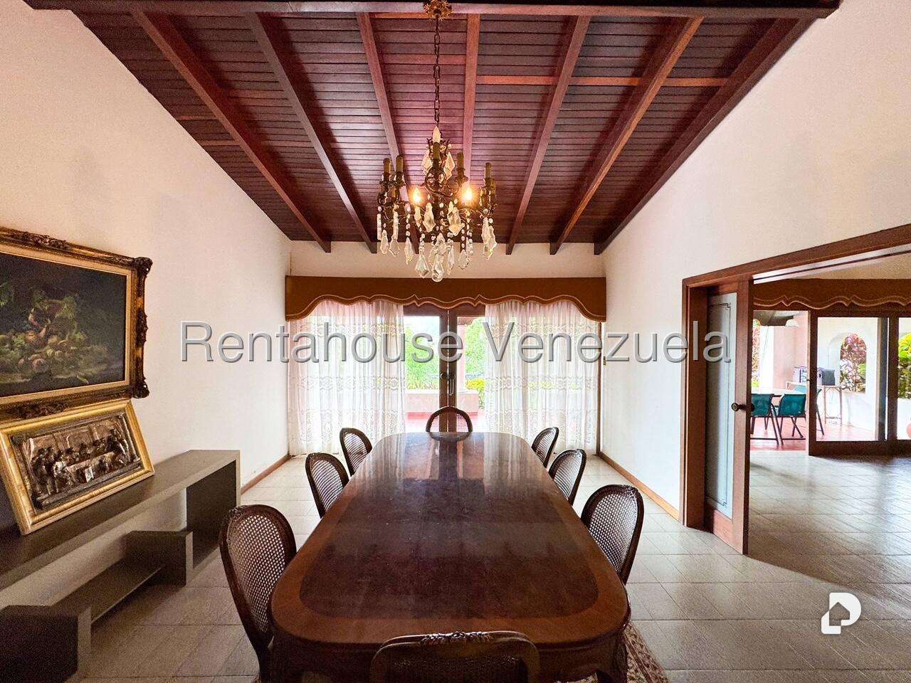 Casa en Cerro Verde, Caracas – 23