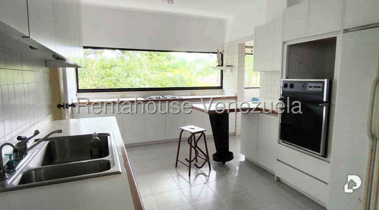 Apartamento en Chuao, Caracas – 12
