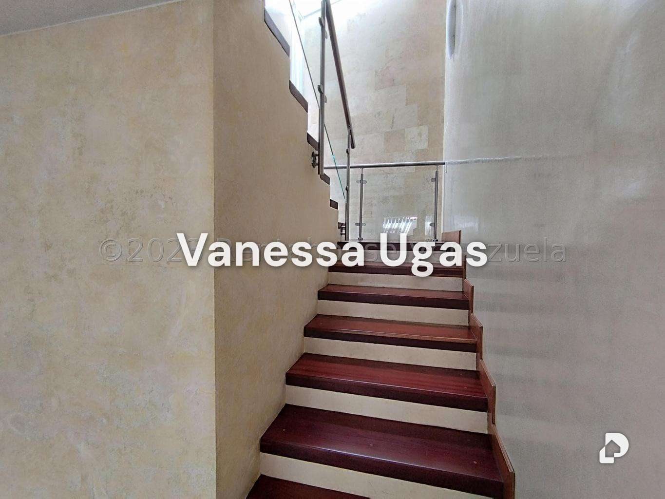 Casa en Prados Del Este, Caracas – 15