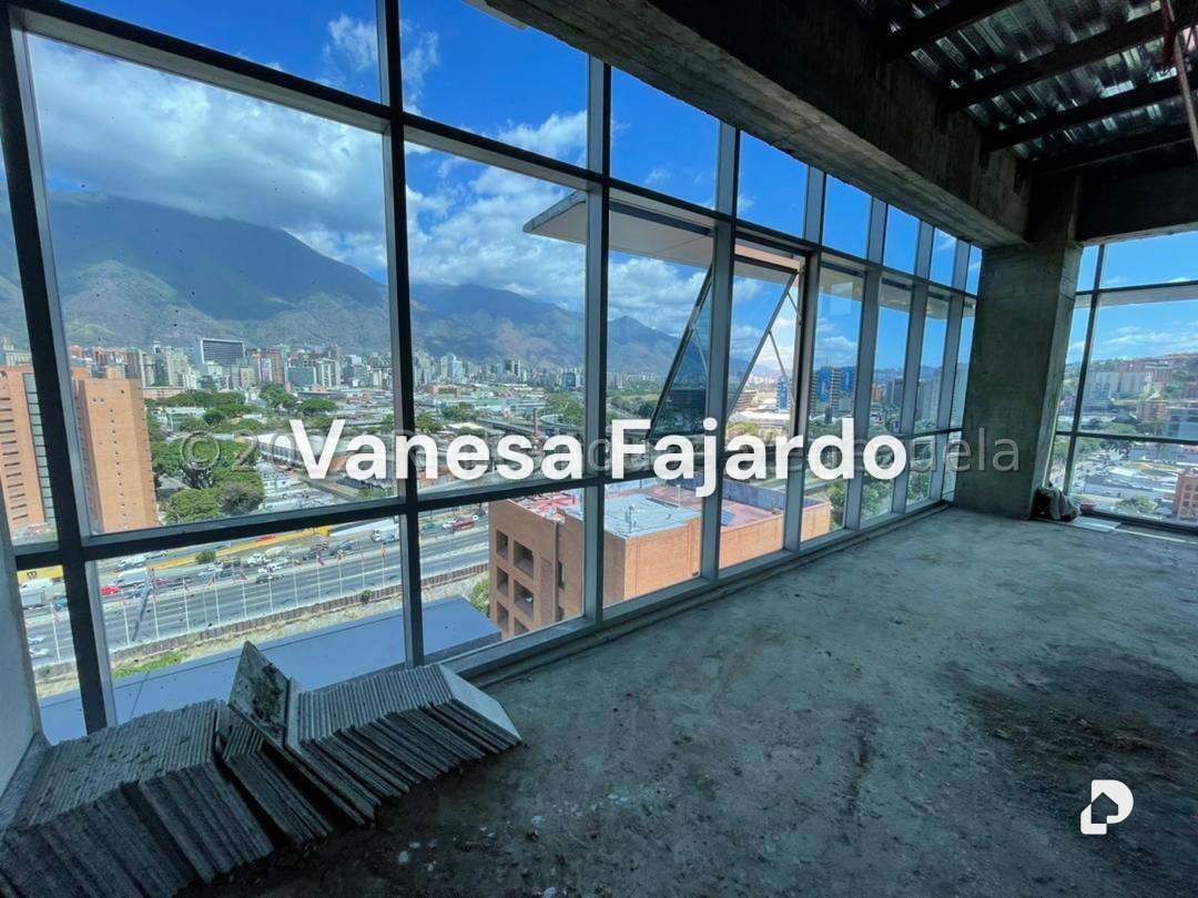 Oficina en Las Mercedes, Caracas – 21