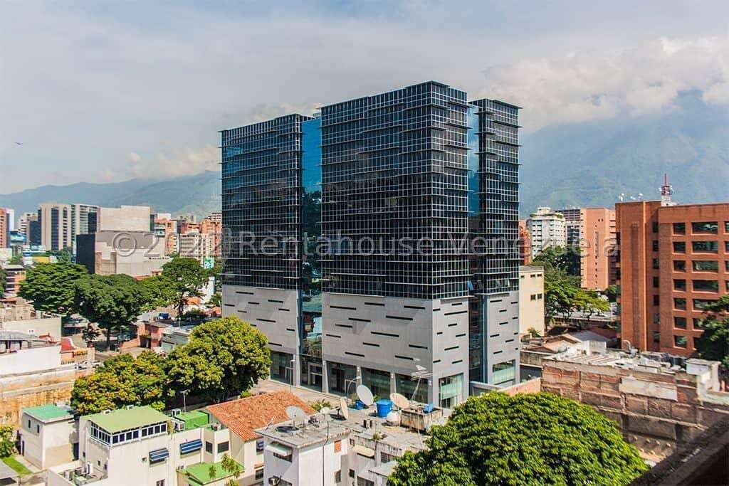 Oficina en Las Mercedes, Caracas - 1