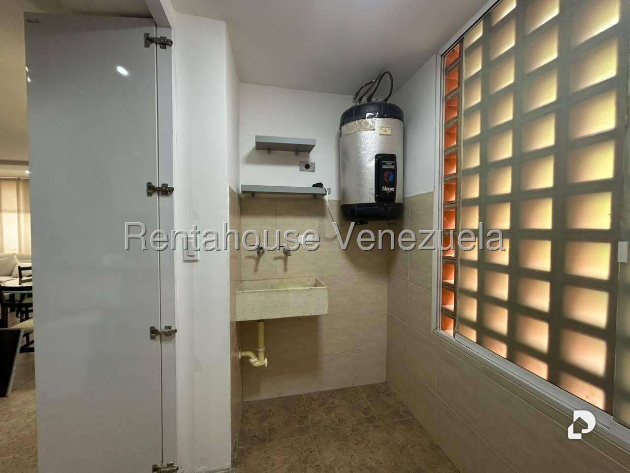 Apartamento en Lomas del Sol, Caracas – 31