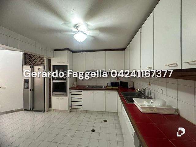 House in La Union, Caracas – 12
