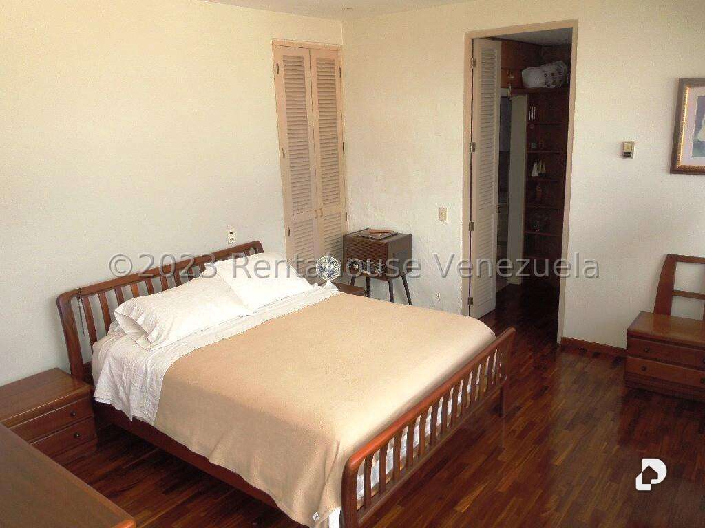 Apartamento en La Florida, Caracas – 15