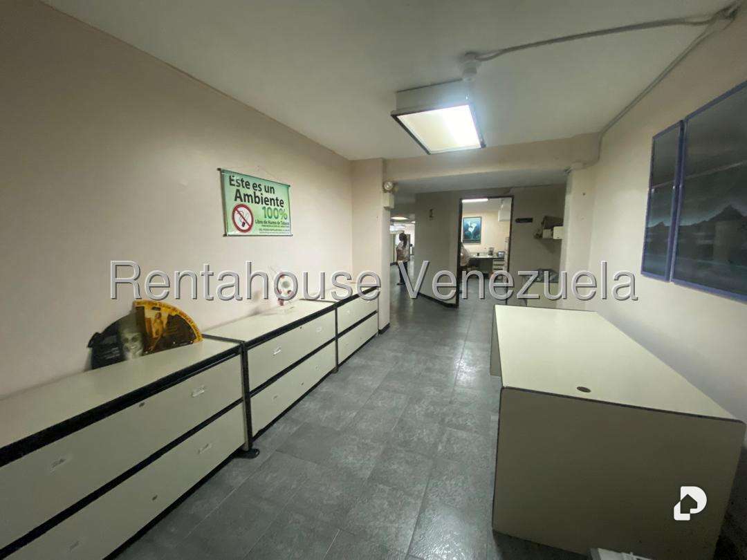 Edificio en Centro, Caracas – 25