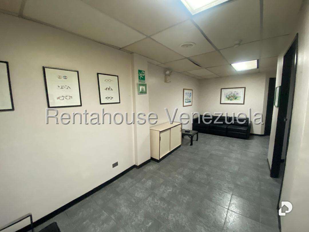 Edificio en Centro, Caracas – 24