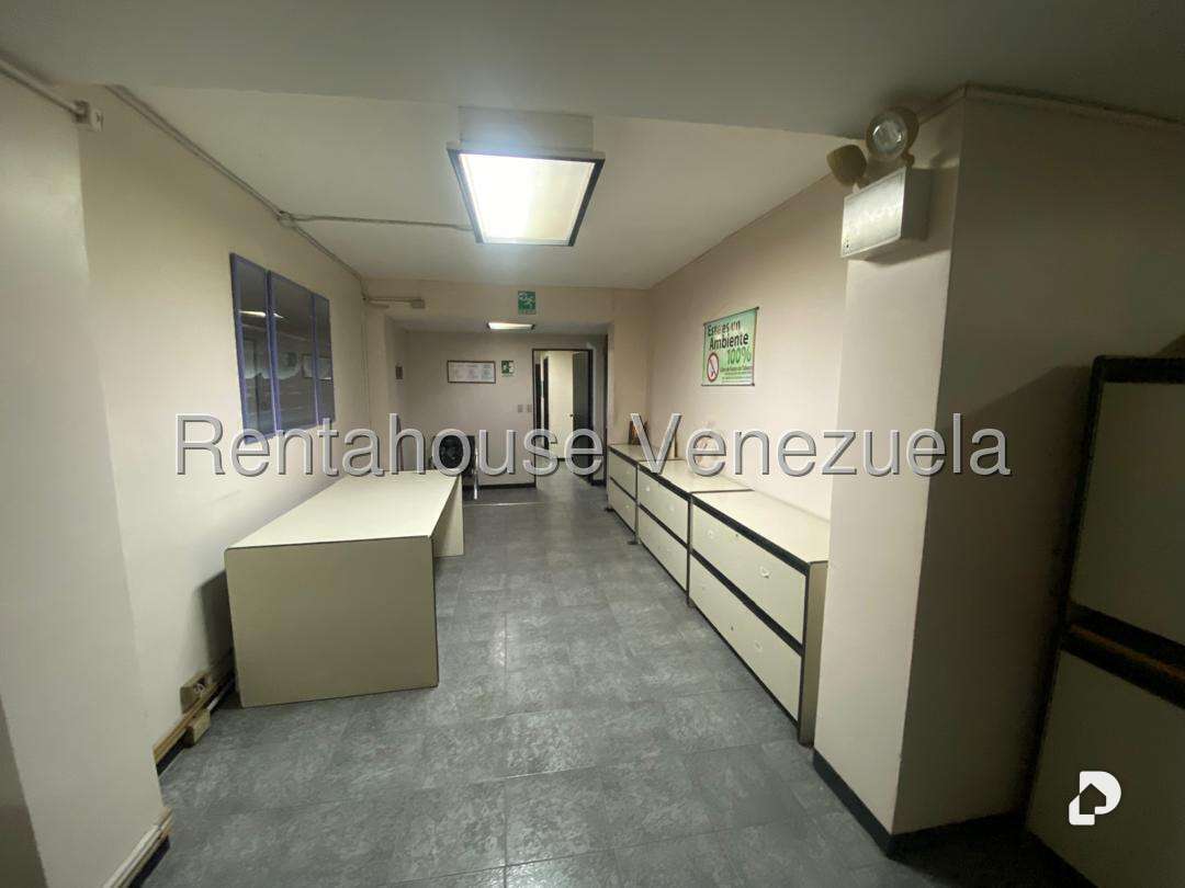 Edificio en Centro, Caracas – 26