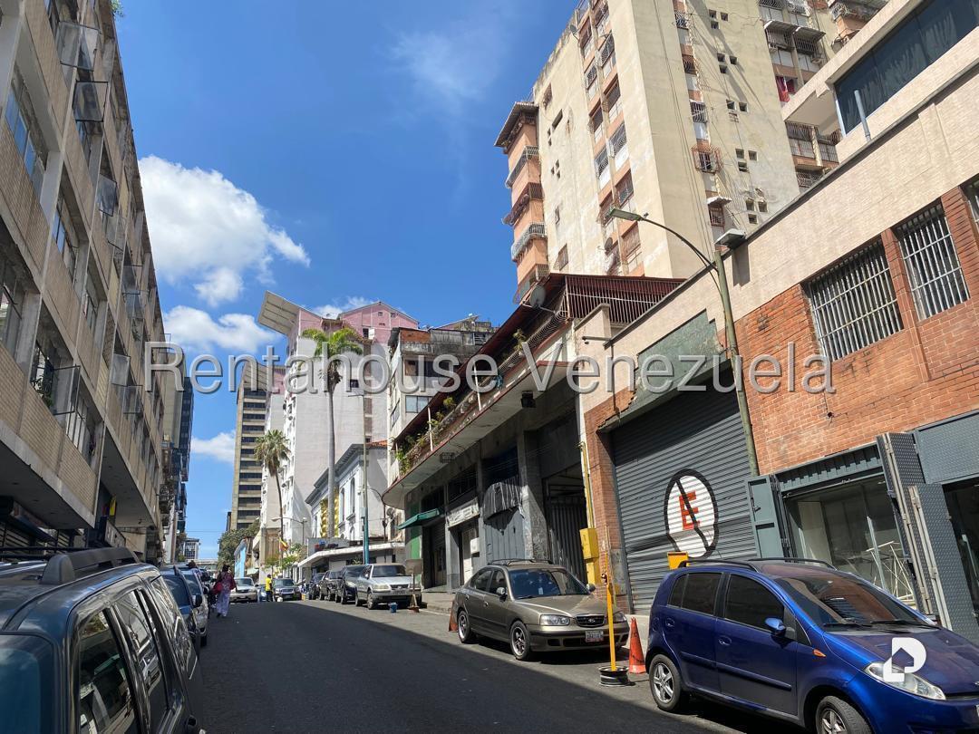 Edificio en Centro, Caracas – 2