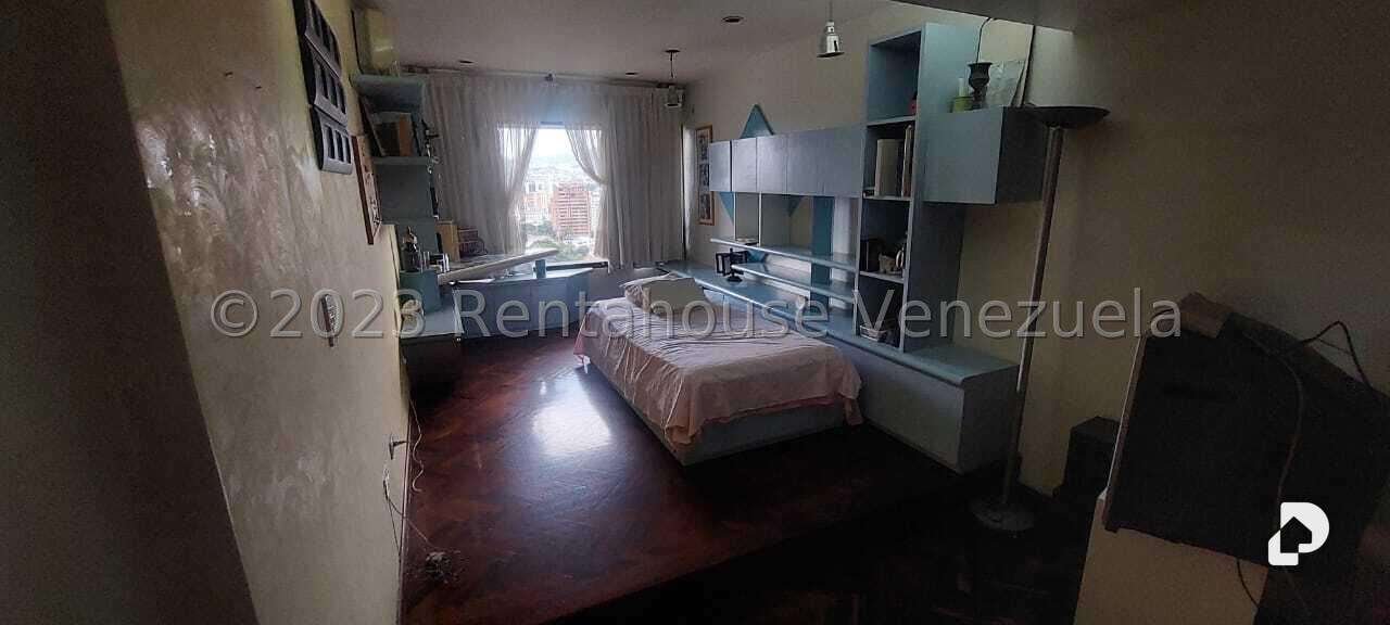Casa en Alta Florida, Caracas – 16