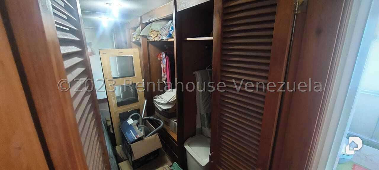 Casa en Alta Florida, Caracas – 25