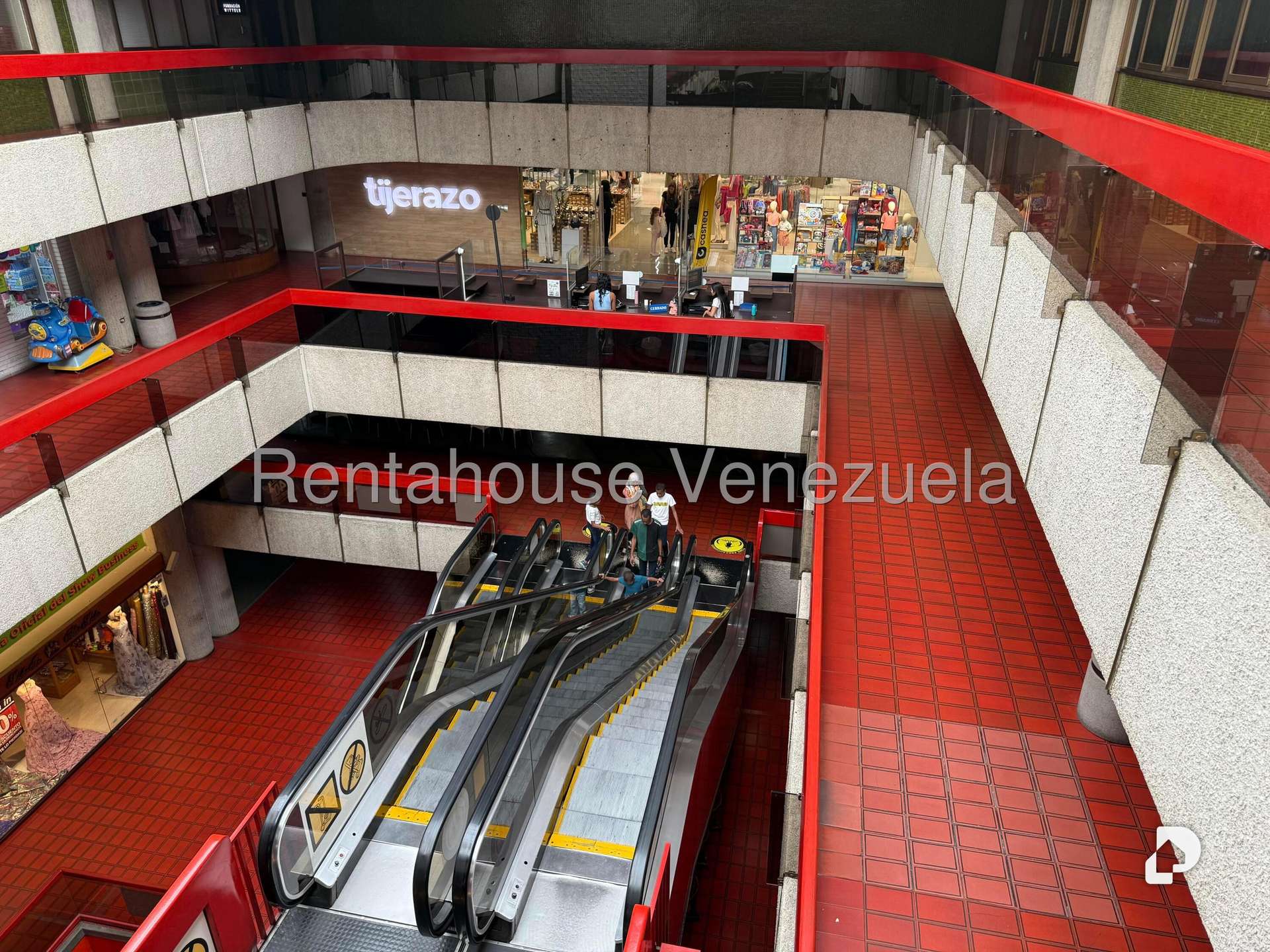 Local comercial en Las Mercedes, Caracas – 18