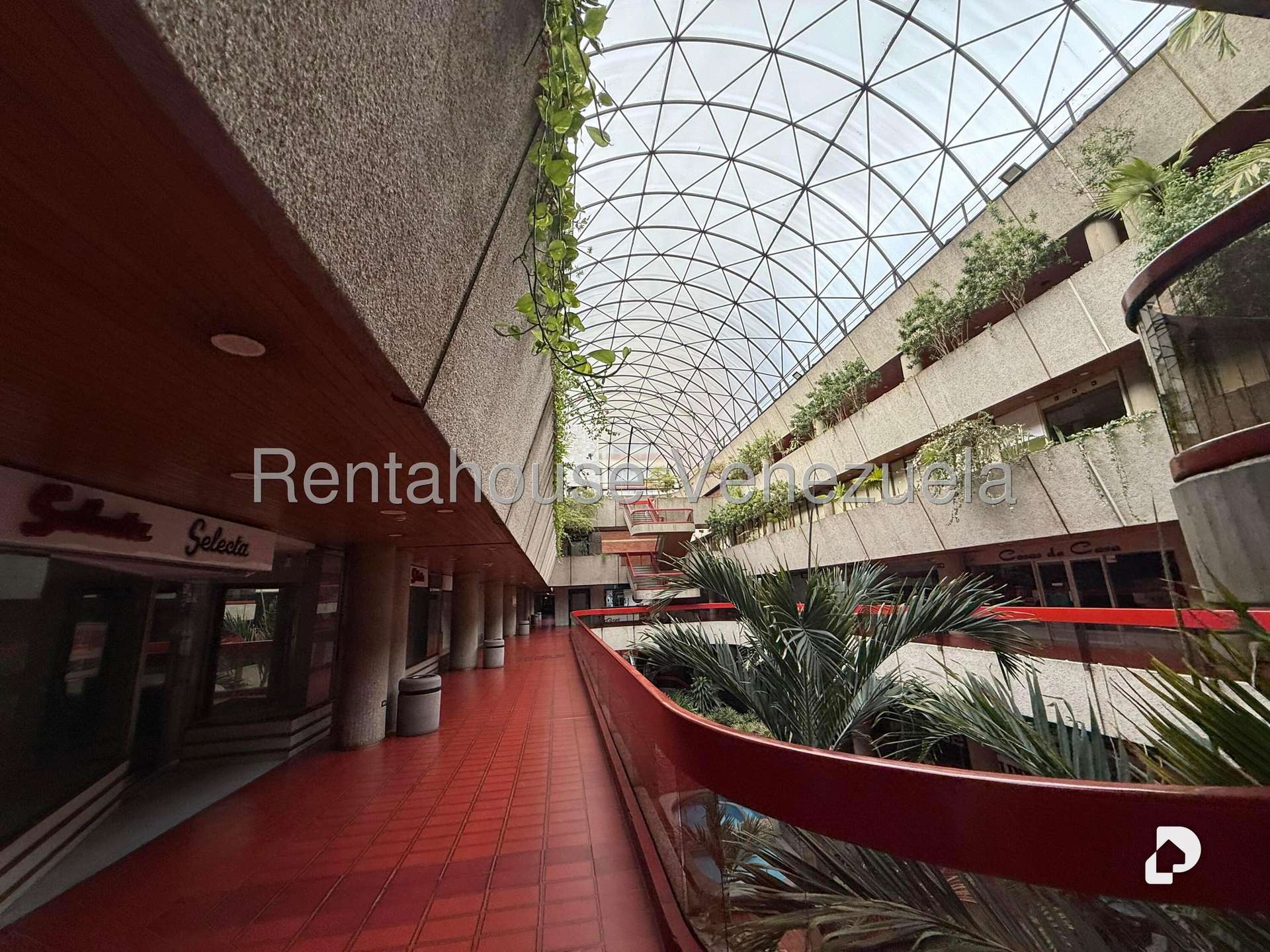 Local comercial en Las Mercedes, Caracas – 14