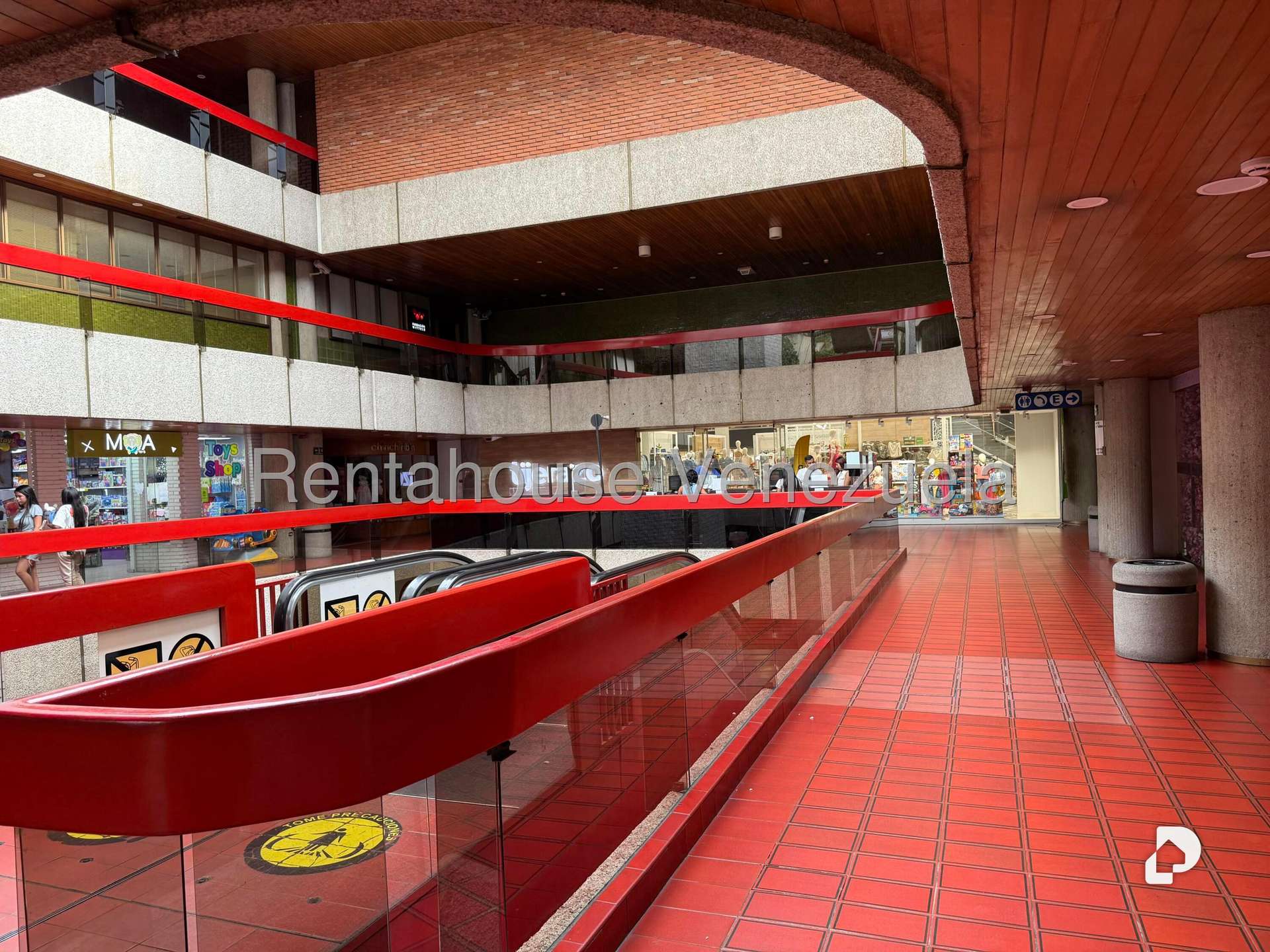 Local comercial en Las Mercedes, Caracas – 4