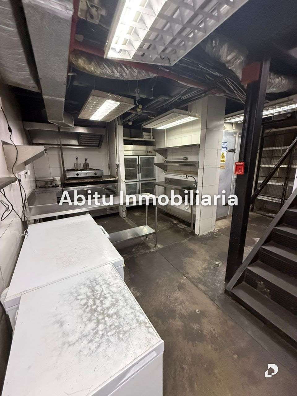 Commercial space in La Castellana, Caracas – 9