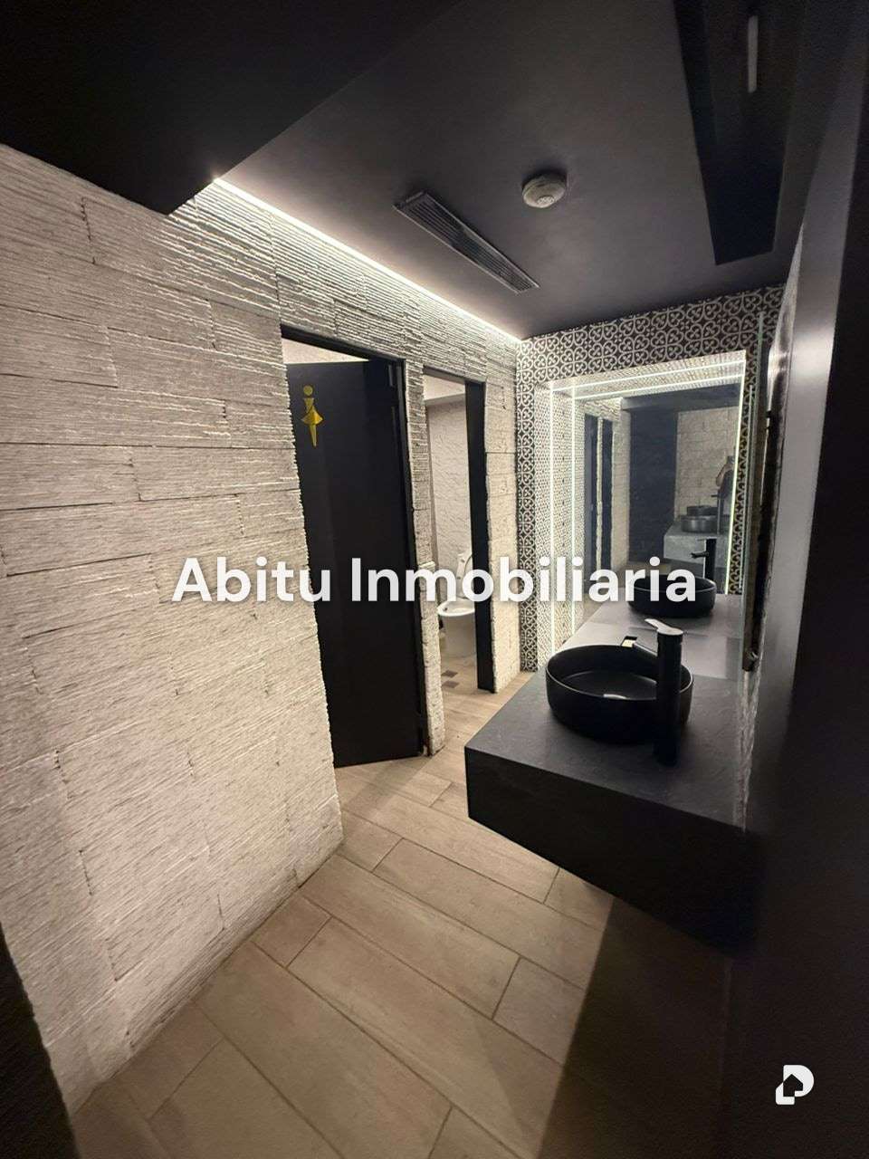 Commercial space in La Castellana, Caracas – 7