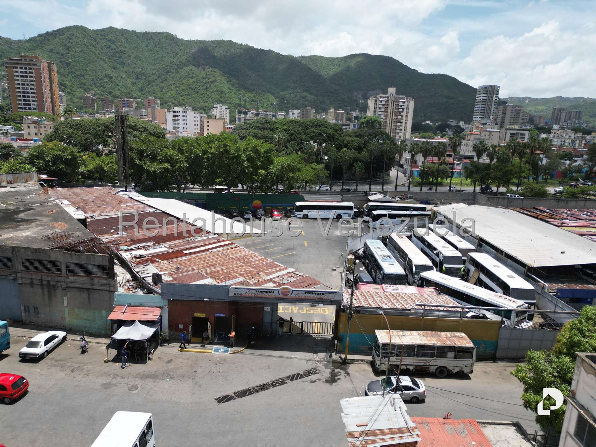 Galpón en San Martín, Caracas – 1