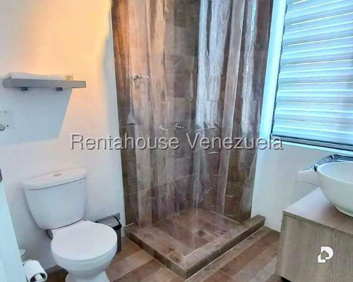 Apartamento en El Rosal, Caracas – 4