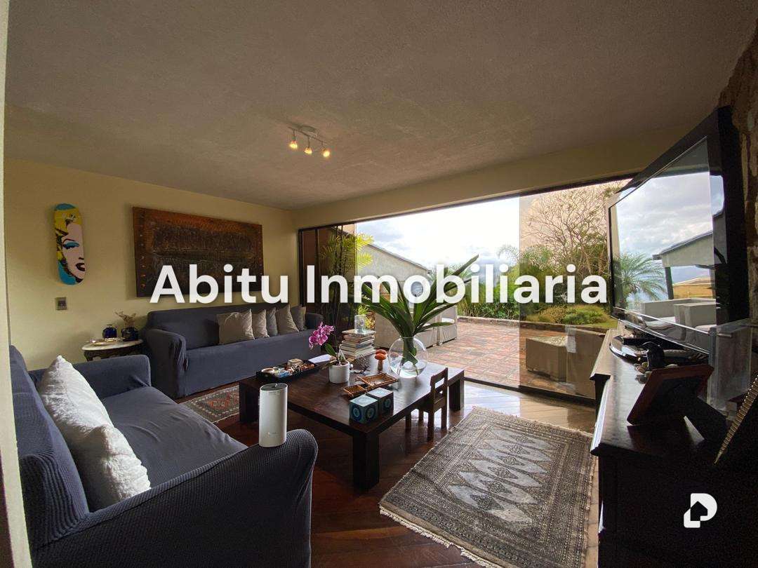 House in La Lagunita, Caracas – 20
