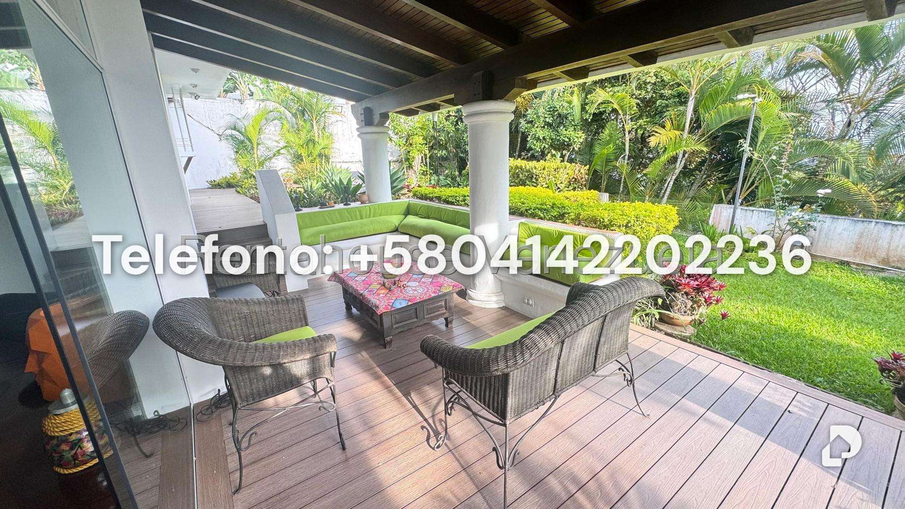 House in Alto Hatillo, Caracas – 36