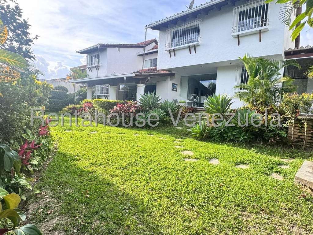 House in Alto Hatillo, Caracas - 1