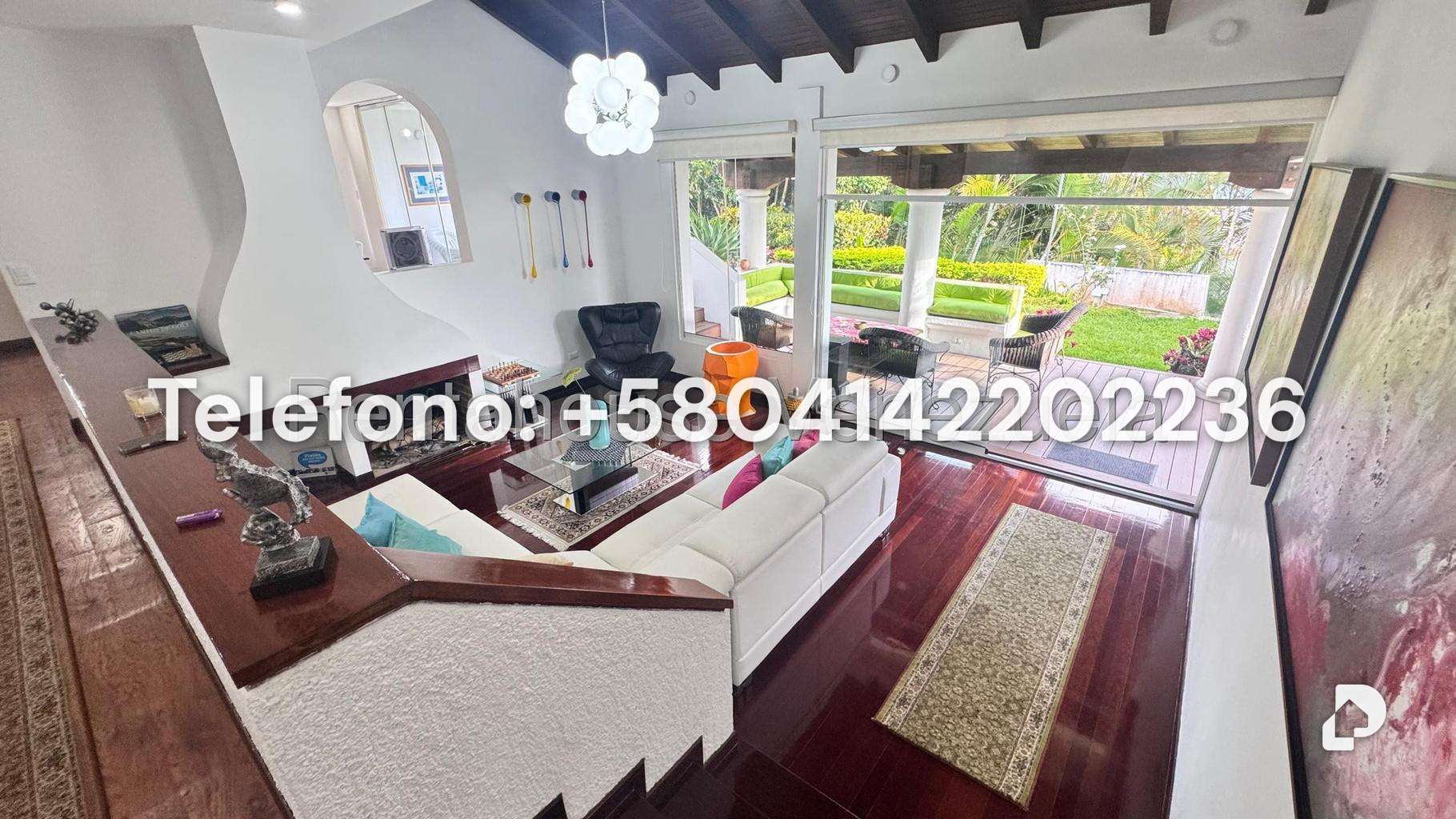 House in Alto Hatillo, Caracas – 4