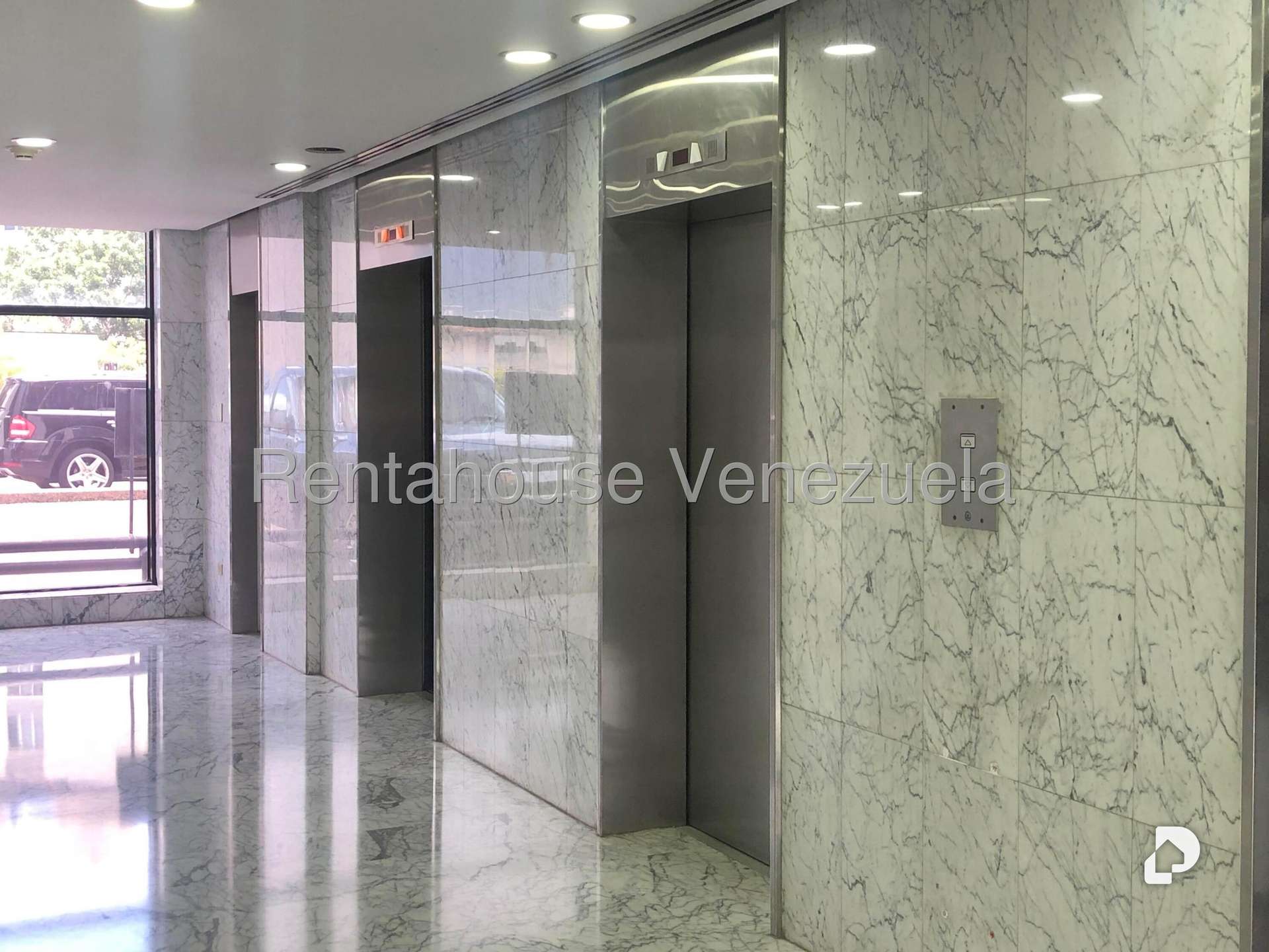 Oficina en Chuao, Caracas – 3