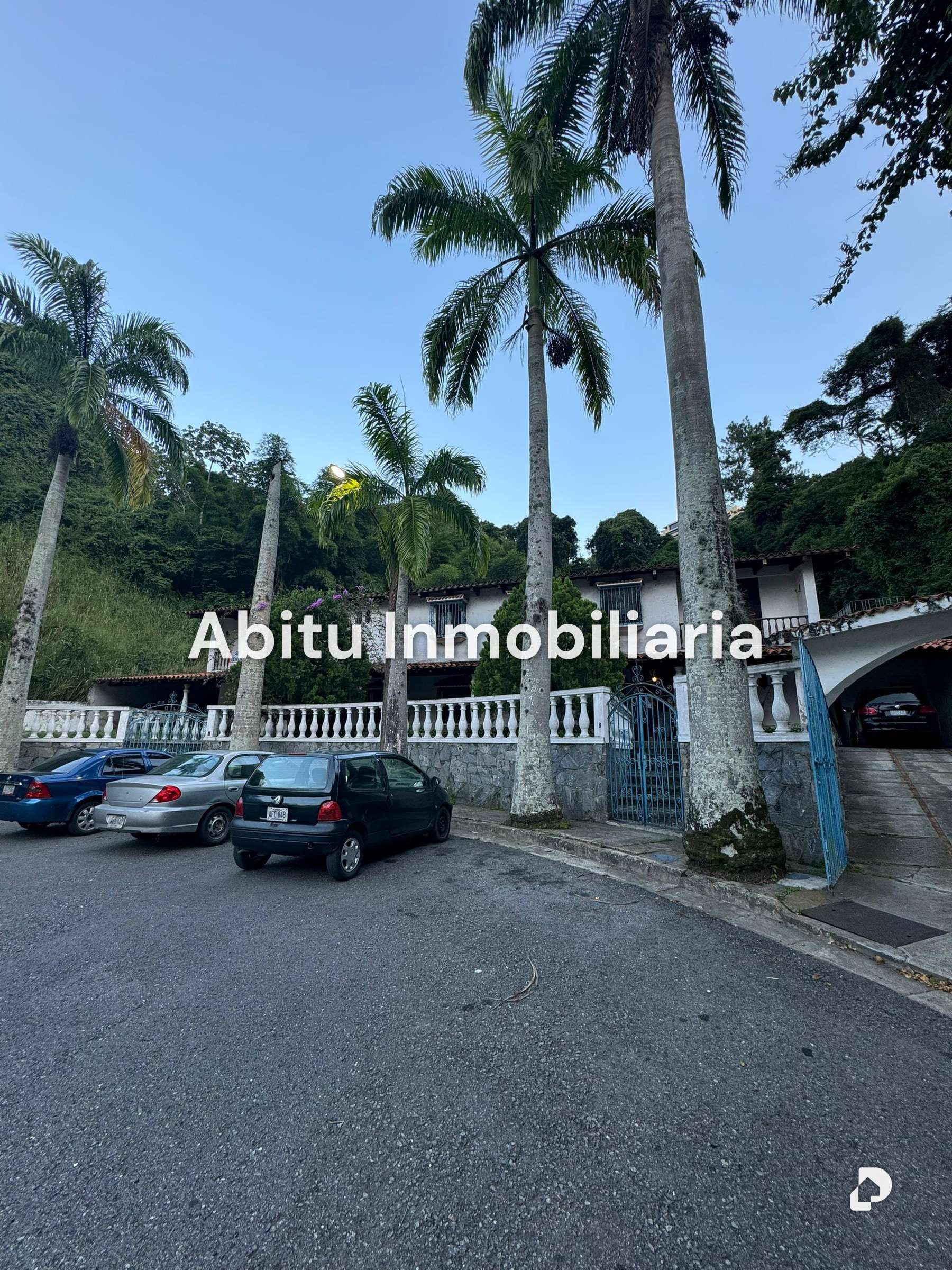 House in El Cafetal, Caracas – 1