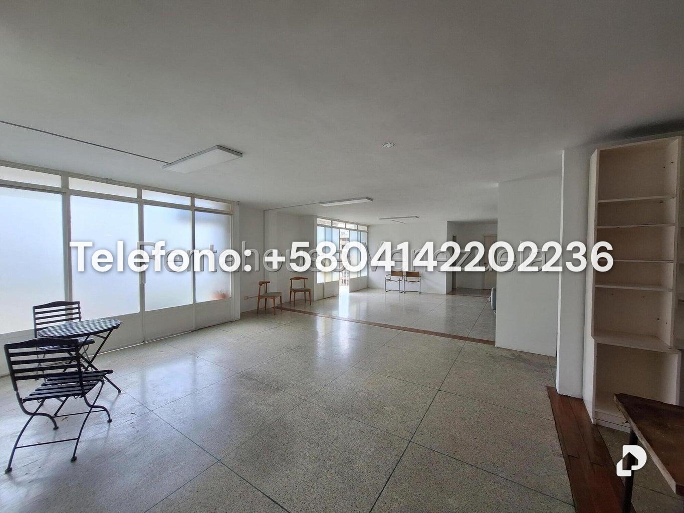 Apartamento en Los Palos Grandes, Caracas – 3