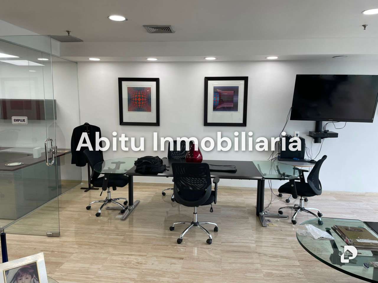 Office in Boleíta Norte, Caracas – 8