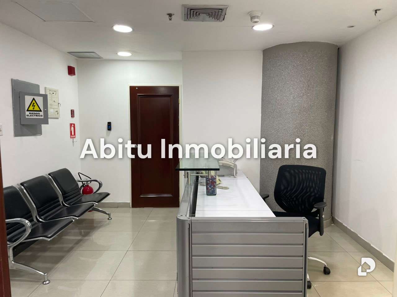 Office in Boleíta Norte, Caracas – 11
