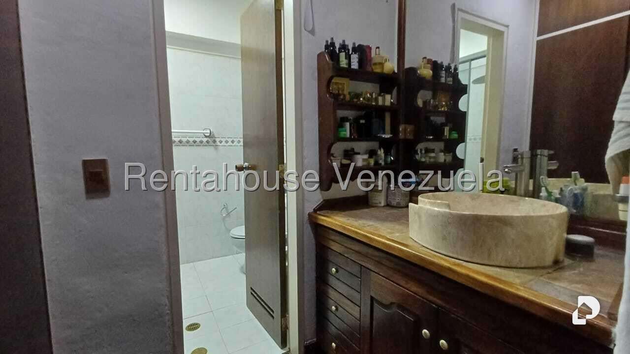 Apartamento en La Florida, Caracas – 21