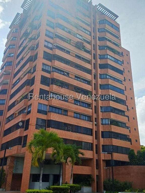 Apartment in La Florida, Caracas - 1