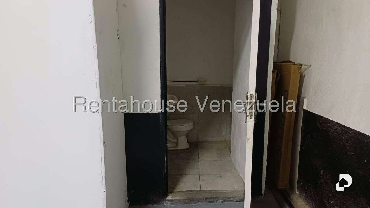 Commercial space in Bello Monte, Caracas – 9