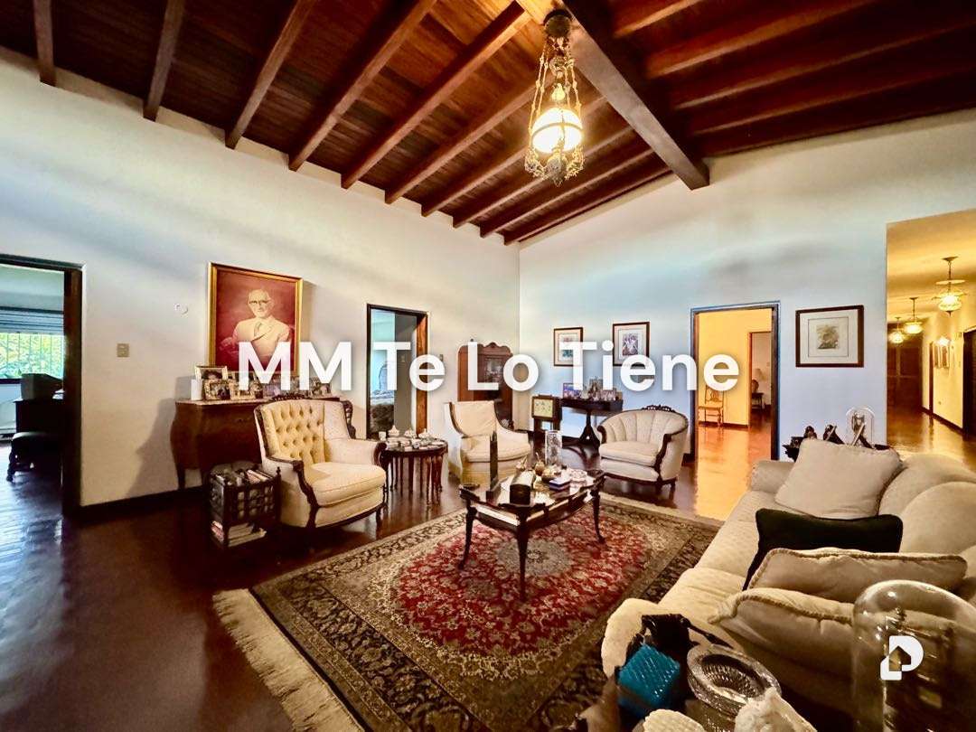 Casa en Lomas del Mirador, Caracas – 19