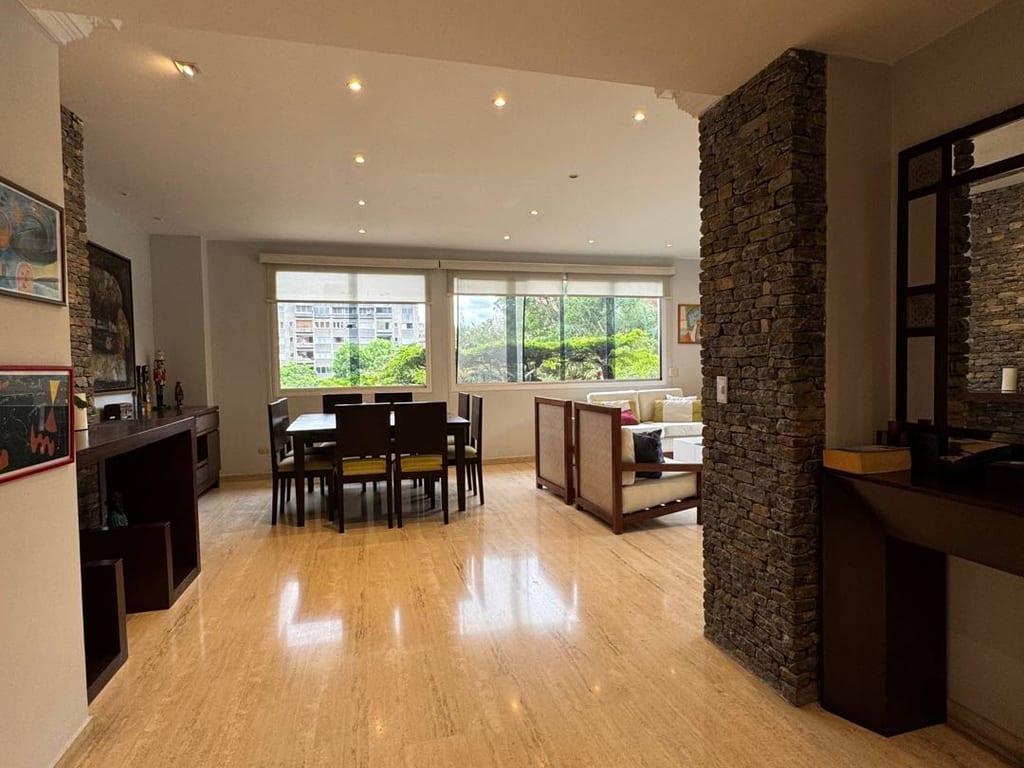 Apartamento en Los Palos Grandes, Caracas
