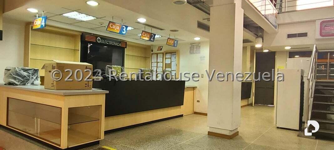 Local comercial en Parroquia La Candelaria, Caracas – 2