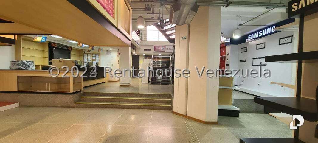 Local comercial en Parroquia La Candelaria, Caracas – 3