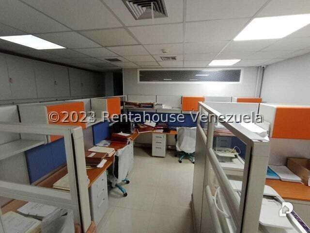 Local comercial en Parroquia La Candelaria, Caracas – 19