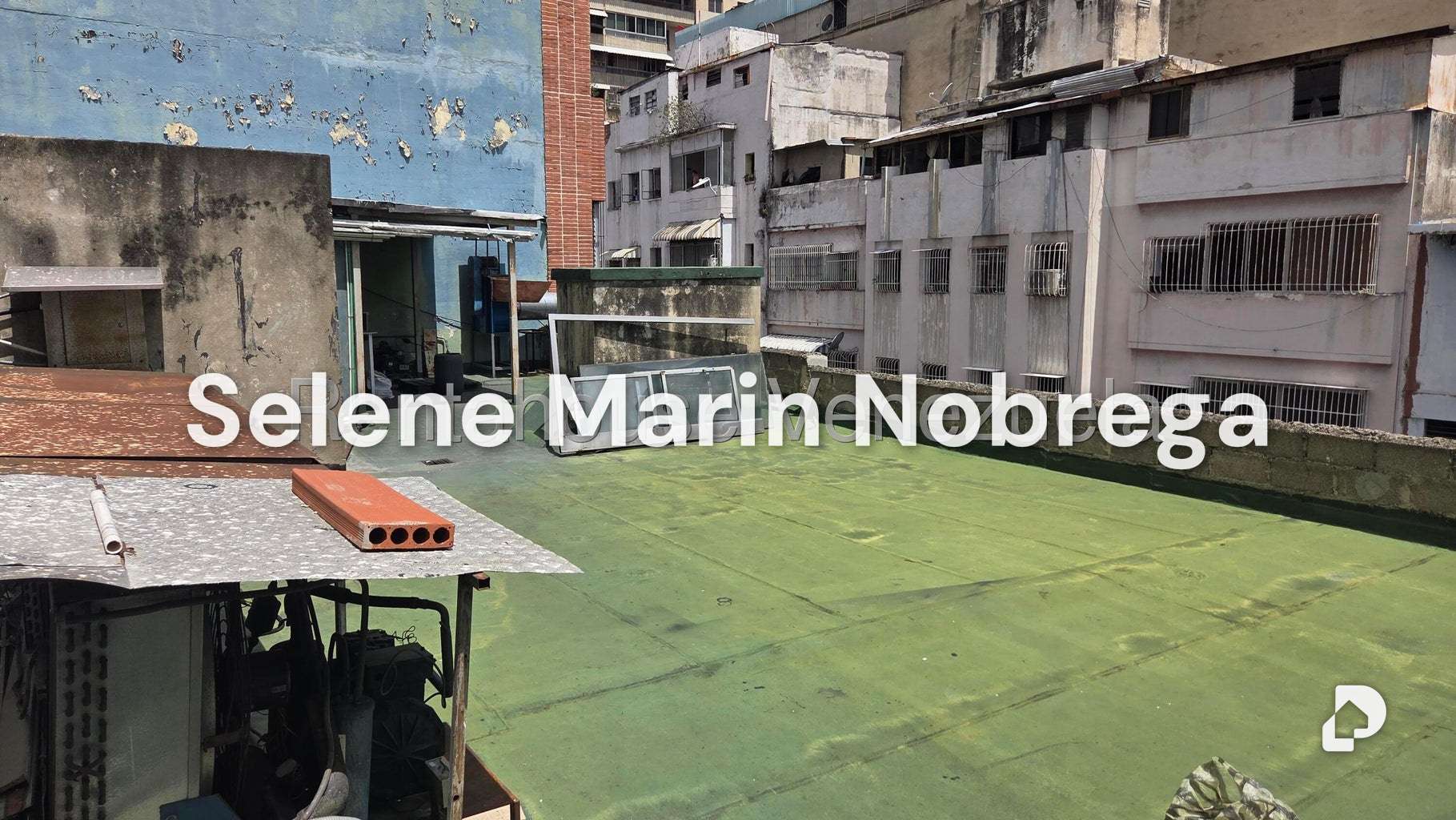 Local comercial en Parroquia La Candelaria, Caracas – 9