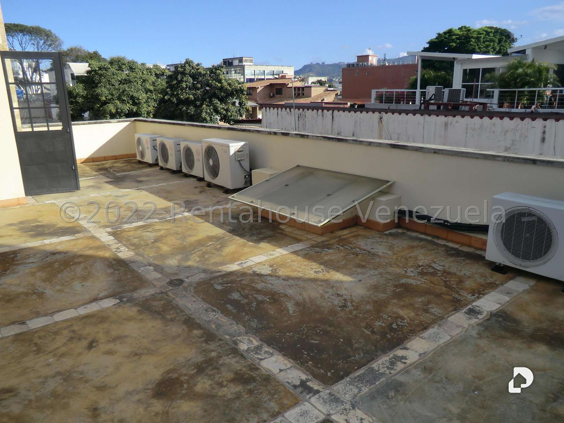 Casa en Campo Claro, Caracas – 25