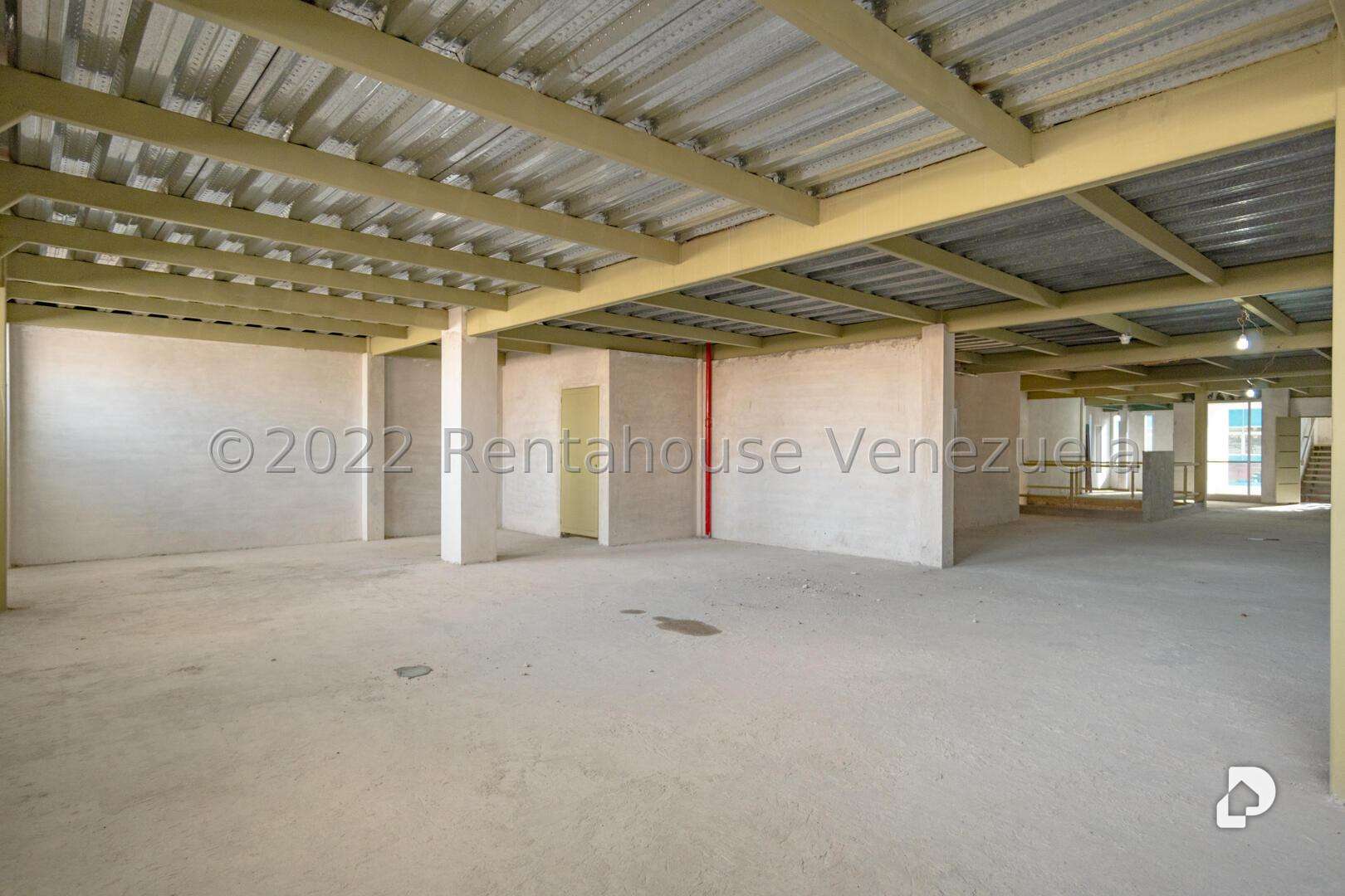 Local comercial en La Florida, Caracas – 23