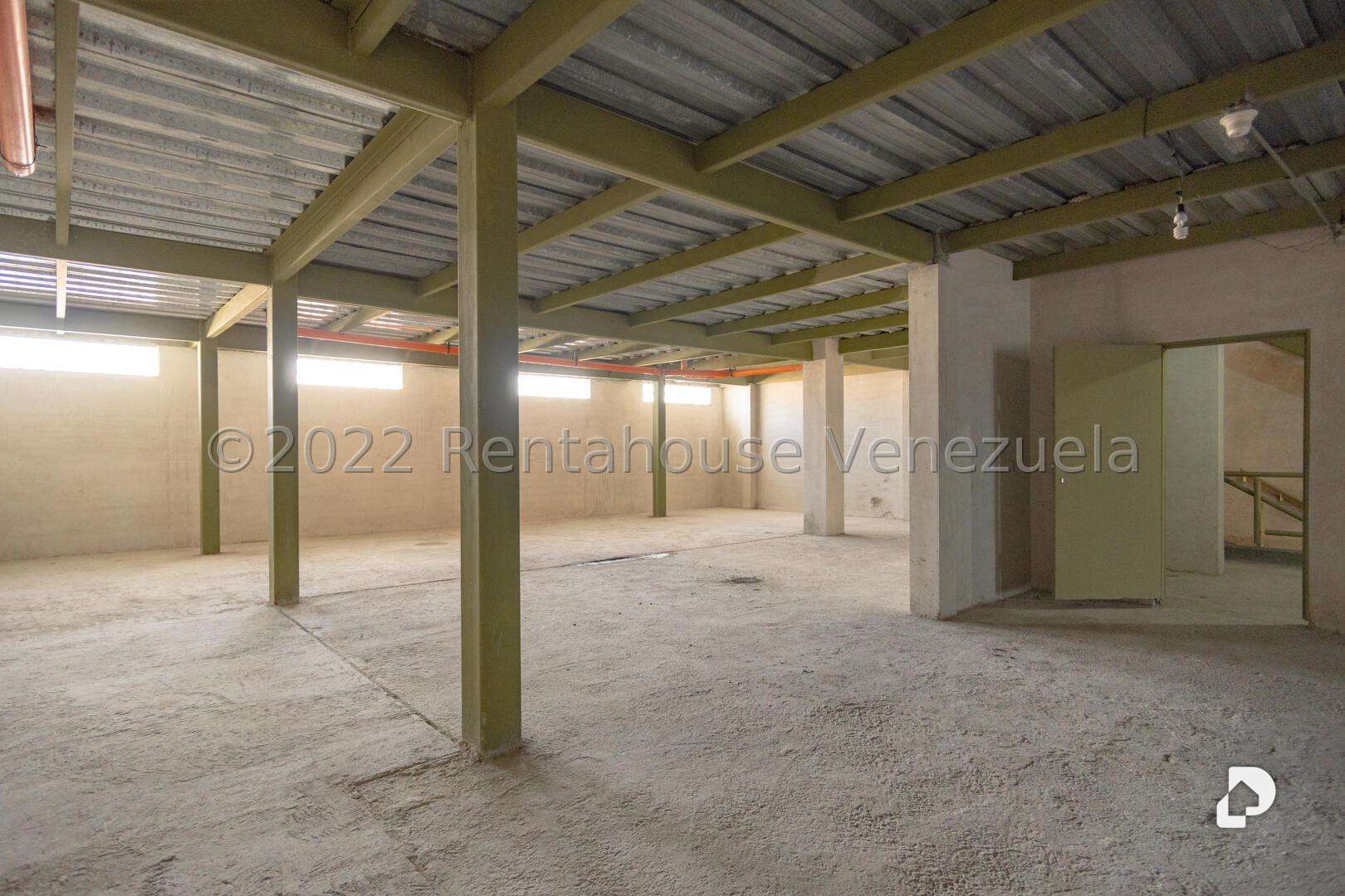 Local comercial en La Florida, Caracas – 17